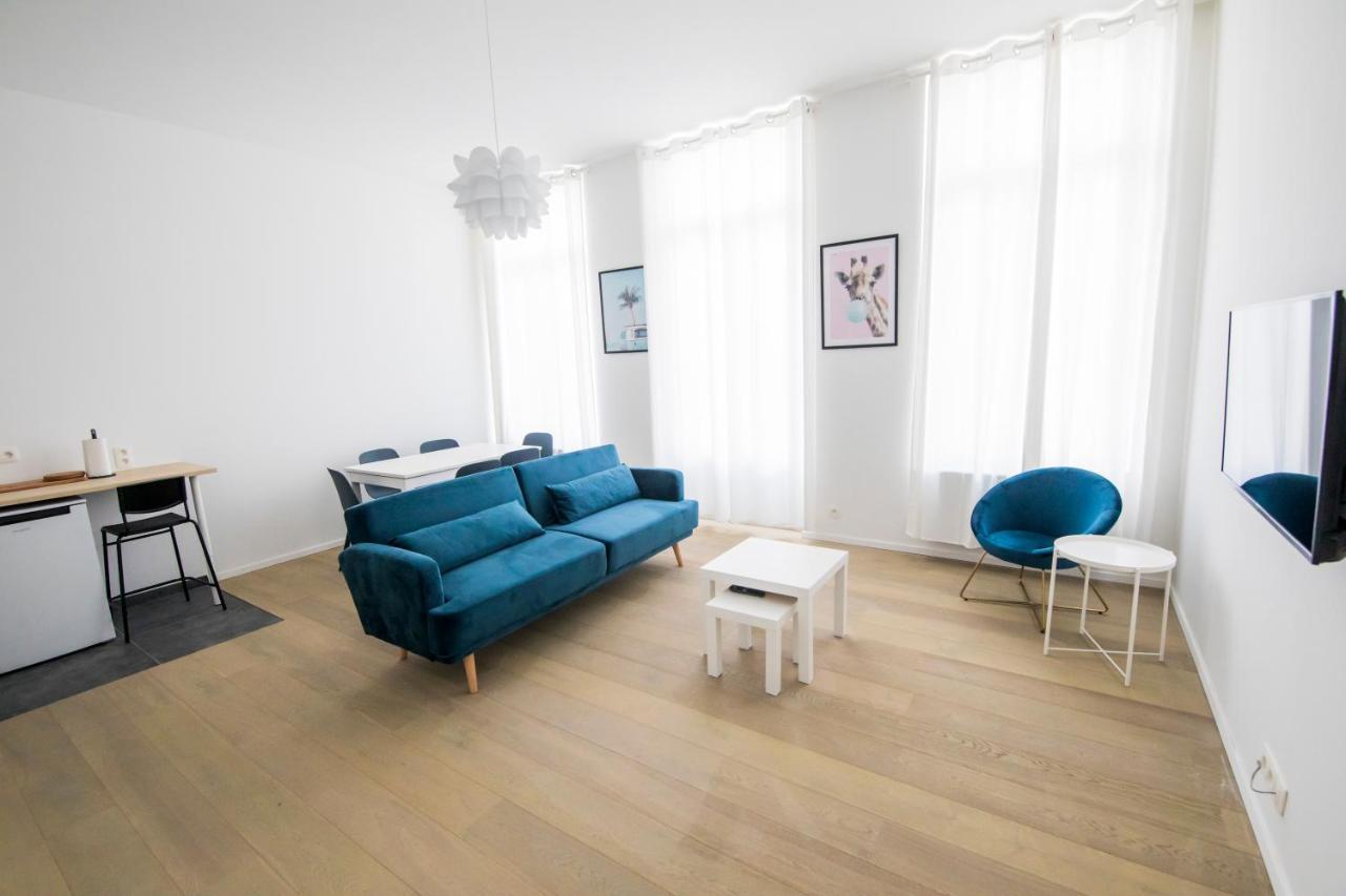 Travelease - Midi Bed & Breakfast Anderlecht ภายนอก รูปภาพ