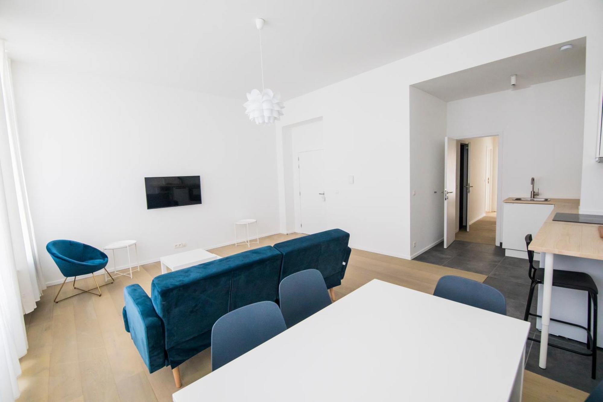 Travelease - Midi Bed & Breakfast Anderlecht ภายนอก รูปภาพ